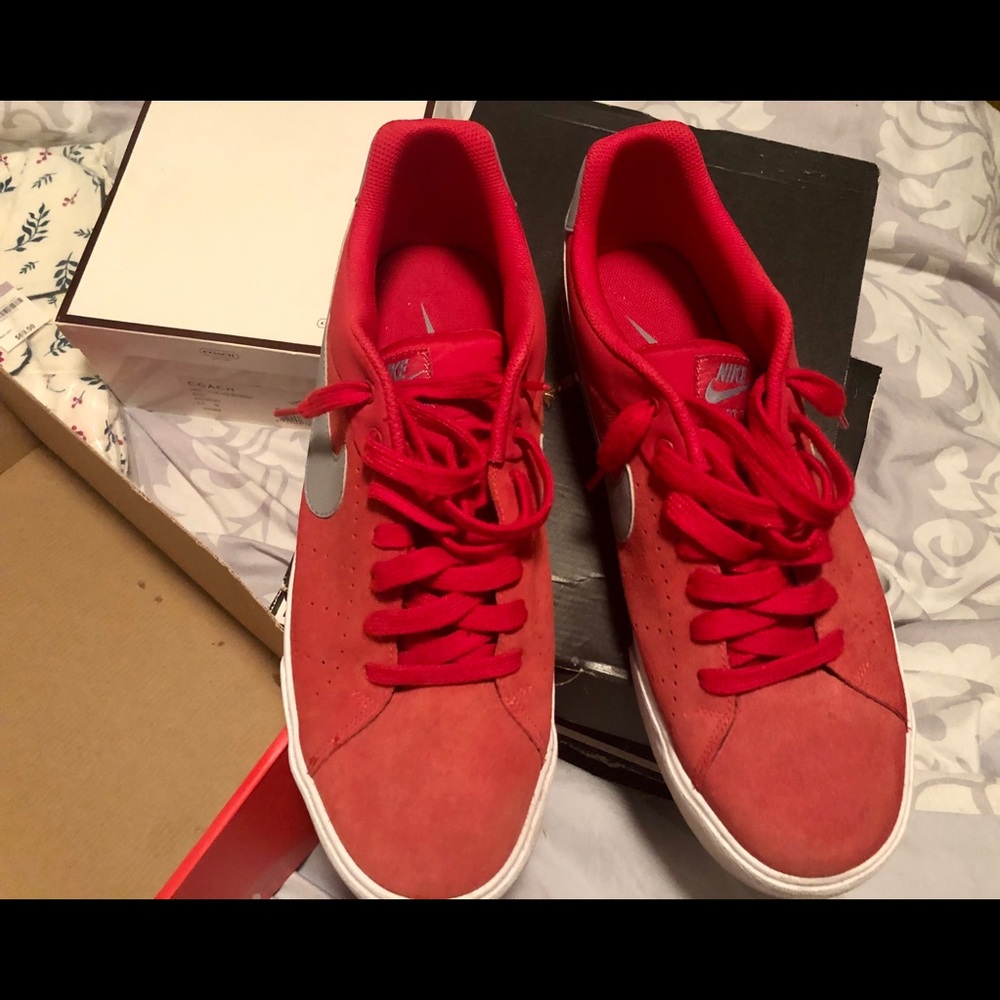 Men’s Nike Court Tour Suede Red Gray White 11.5
